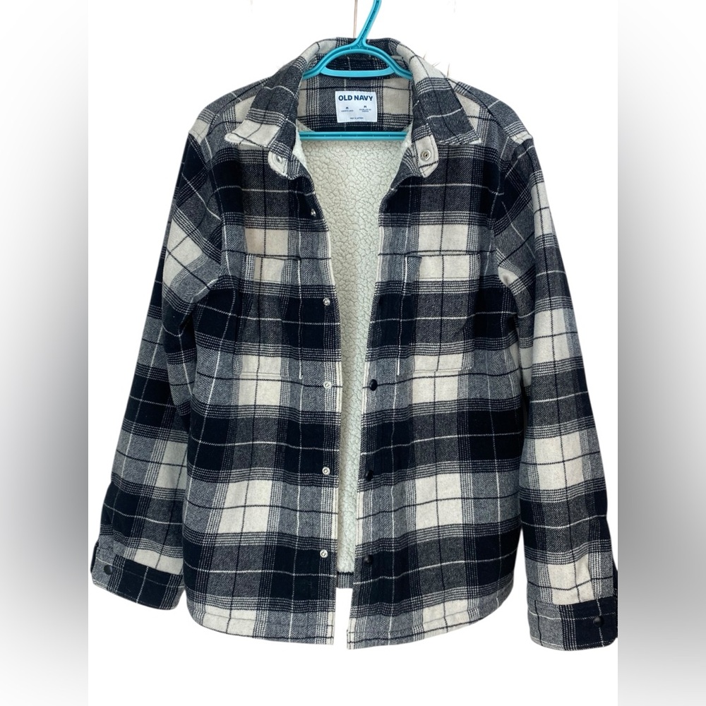 Old Navy Sherpa-Lined Plaid Shirt Jacket Black Cream Check Medium Button Down